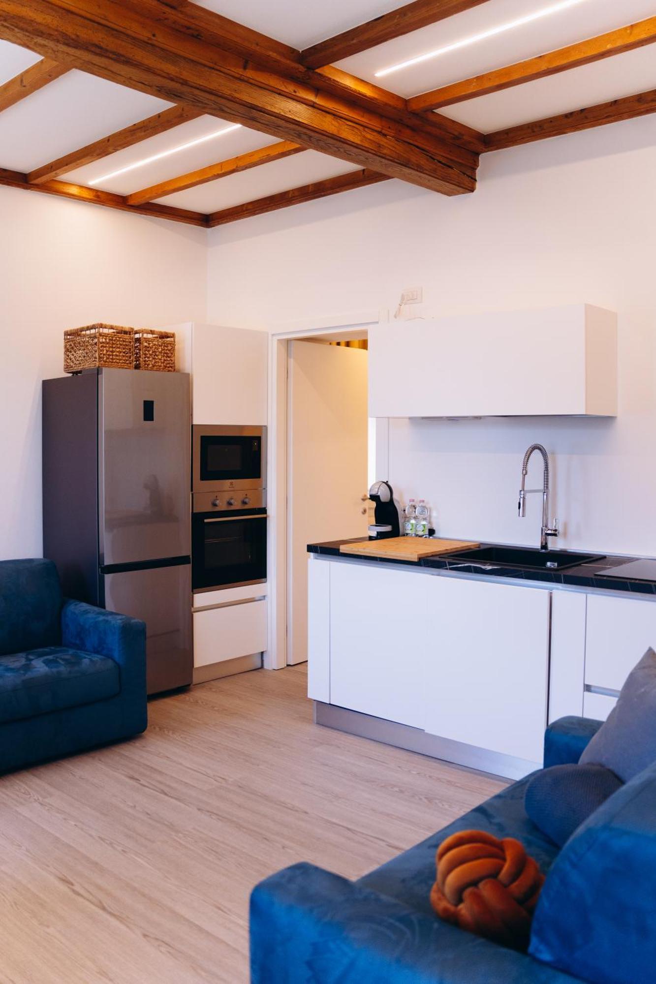 Belvedere 237B Lakeview Luxury Apartment Гифа Екстериор снимка